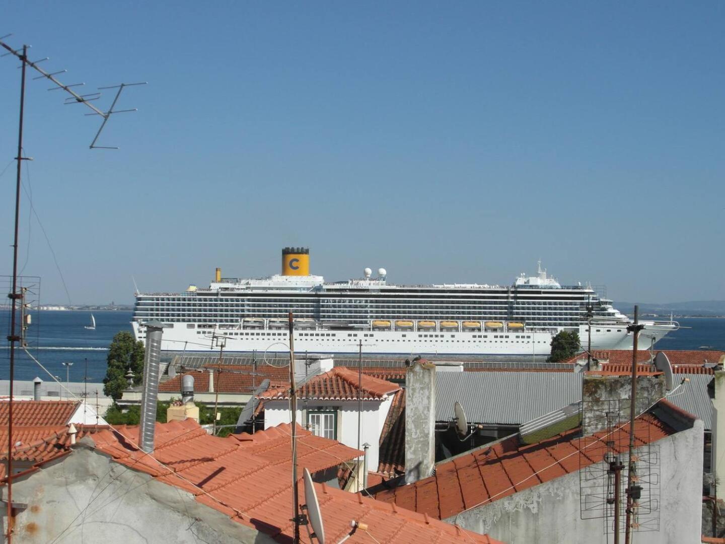 River View Penthouse Apartment Lisbon